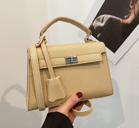 Elegant Designer Leather Crossbody Bag for Women